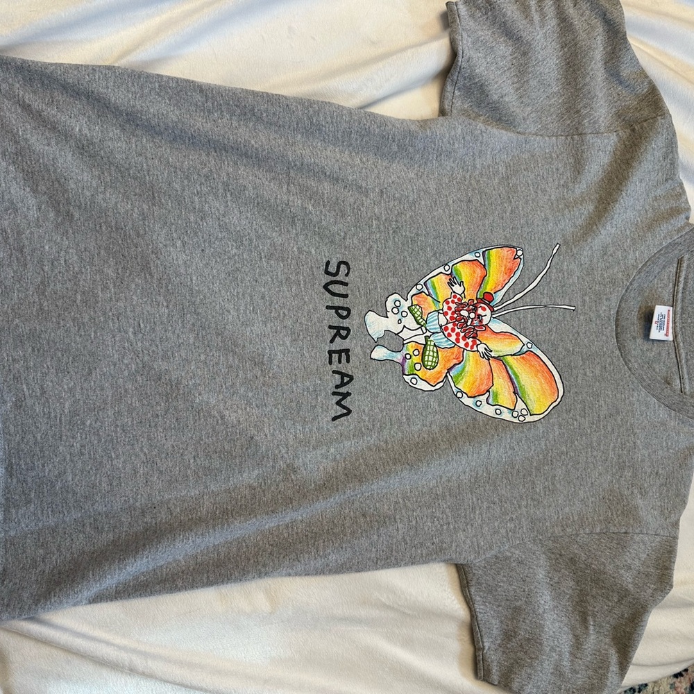 Supreme t-shirt
